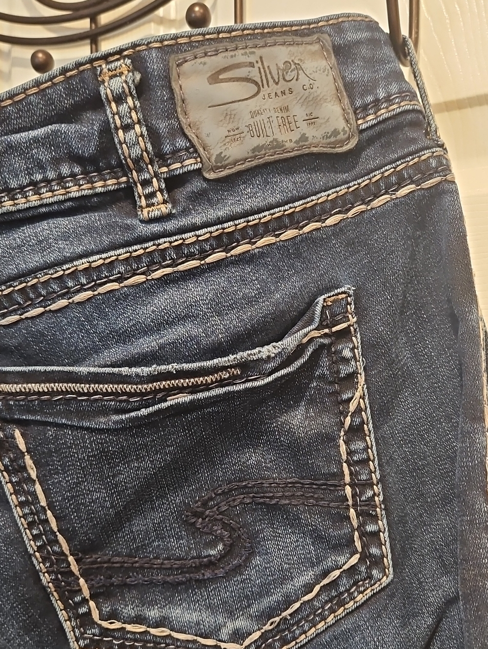 Silver Jeans Dark Blue Boot Cut Jeans with Contrast Stitching - Picture 2 of 9